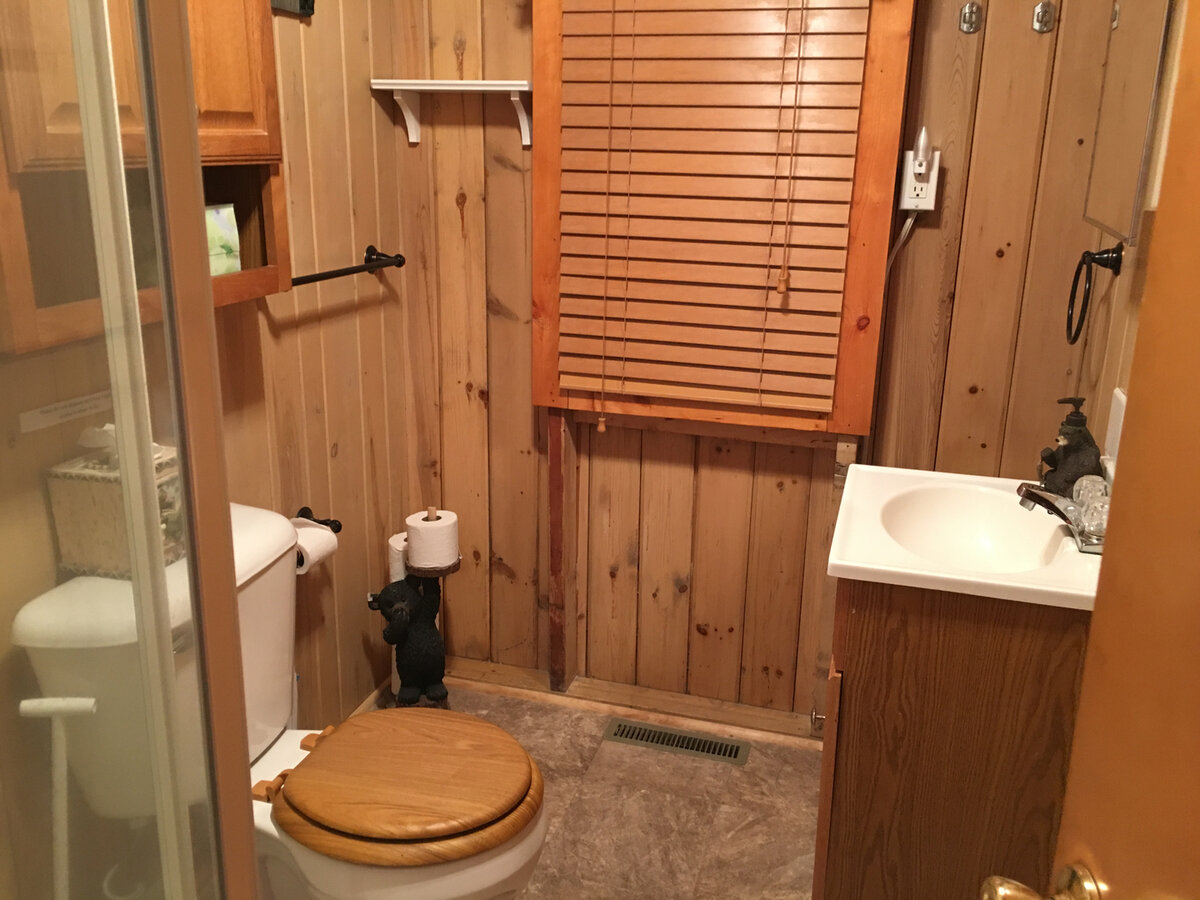 Bay View bathroom